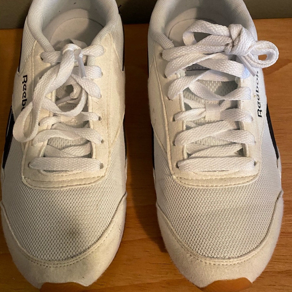 Reebok Classic Joggers Size 6